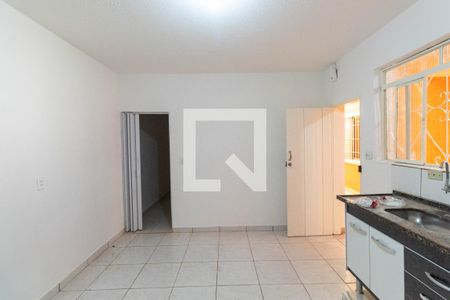 Casa para alugar com 35m², 1 quarto e sem vaga Casa para alugar com 35m², 1 quarto e sem vagaCozinha