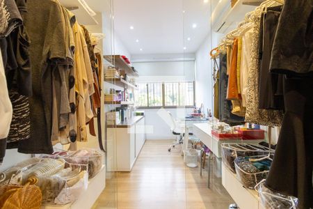 Apartamento à venda com 200m², 3 quartos e 1 vaga Apartamento à venda com 200m², 3 quartos e 1 vagaQuarto 3