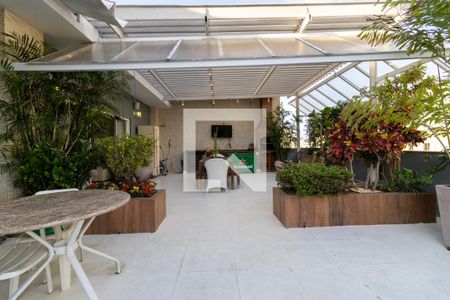 Apartamento à venda com 200m², 3 quartos e 1 vaga Apartamento à venda com 200m², 3 quartos e 1 vagaCobertura