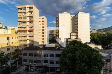 Apartamento à venda com 200m², 3 quartos e 1 vaga Apartamento à venda com 200m², 3 quartos e 1 vagaCobertura Vista 1