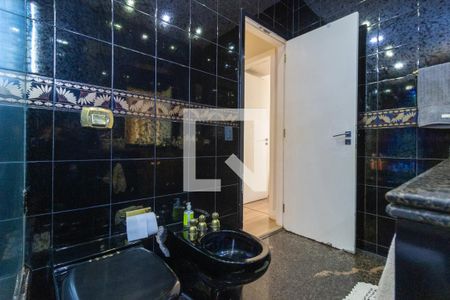 Apartamento à venda com 200m², 3 quartos e 1 vaga Apartamento à venda com 200m², 3 quartos e 1 vagaBanheiro