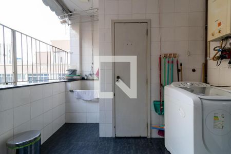 Apartamento à venda com 200m², 3 quartos e 1 vaga Apartamento à venda com 200m², 3 quartos e 1 vagaÁrea de Serviço