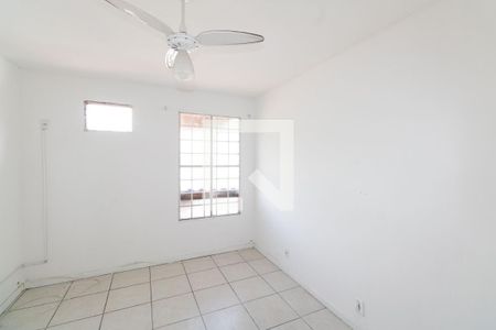 Casa para alugar com 90m², 2 quartos e 2 vagasQuarto 1