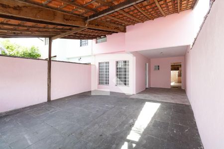 Casa para alugar com 90m², 2 quartos e 2 vagasÁrea Externa
