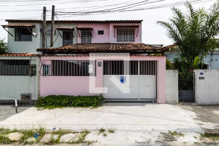 Casa para alugar com 90m², 2 quartos e 2 vagasFachada