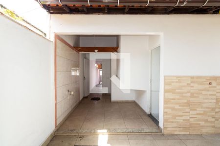 Casa para alugar com 90m², 2 quartos e 2 vagasÁrea Externa