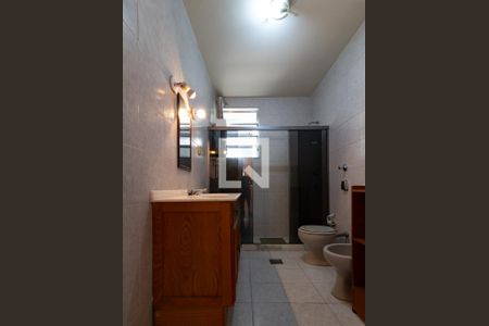 Apartamento para alugar com 149m², 3 quartos e 1 vagaDetalhe do banheiro social