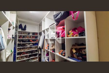 Casa à venda com 349m², 3 quartos e 5 vagasCloset da Suíte