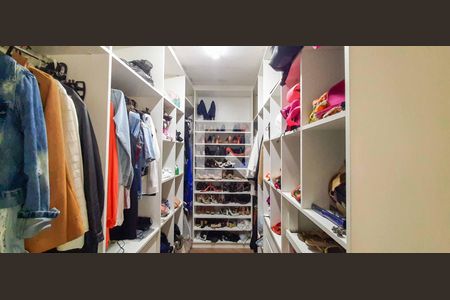 Casa à venda com 349m², 3 quartos e 5 vagasCloset da Suíte