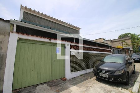 Casa à venda com 341m², 2 quartos e 3 vagasFachada da casa