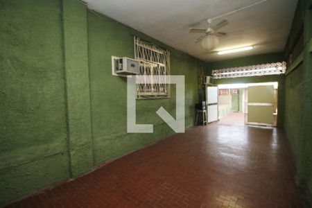 Casa à venda com 341m², 2 quartos e 3 vagasGaragem
