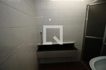 Casa à venda com 341m², 2 quartos e 3 vagasBanheiro de serviço