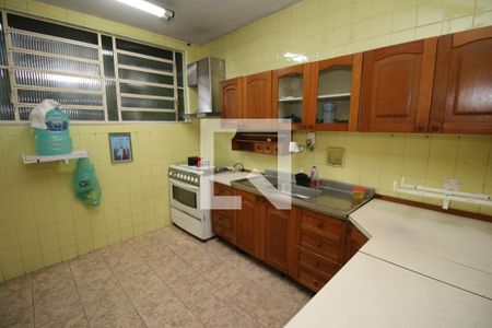 Casa à venda com 341m², 2 quartos e 3 vagasCozinha