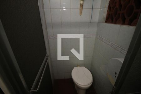 Casa à venda com 341m², 2 quartos e 3 vagasBanheiro de serviço 2