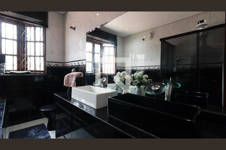 Casa para alugar com 400m², 4 quartos e 3 vagasBanheiro da Suíte