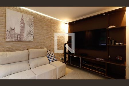 Casa para alugar com 400m², 4 quartos e 3 vagasSala de TV