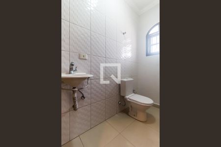 Casa para alugar com 300m², 5 quartos e 3 vagasLavabo