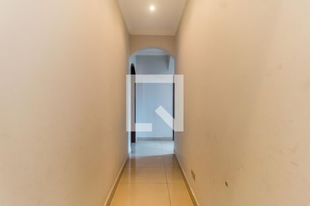 Casa para alugar com 300m², 5 quartos e 3 vagasCorredor
