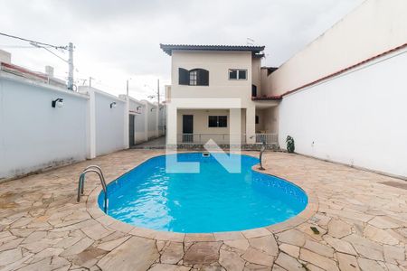 Casa para alugar com 300m², 5 quartos e 3 vagasPiscina
