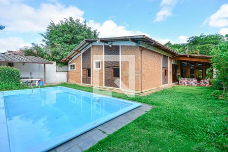 Casa à venda com 600m², 4 quartos e 1 vagaPiscina