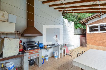 Casa à venda com 600m², 4 quartos e 1 vagaChurrasqueira