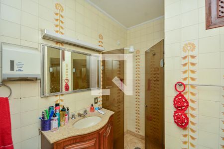 Casa à venda com 600m², 4 quartos e 1 vagaBanheiro