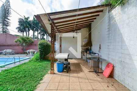 Casa à venda com 600m², 4 quartos e 1 vagaChurrasqueira