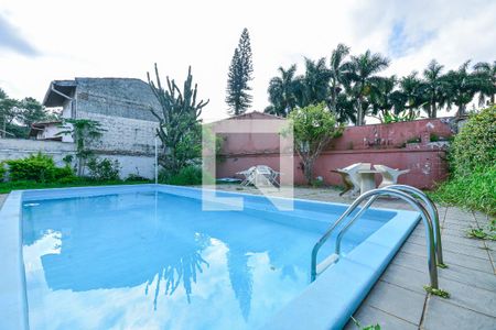 Casa à venda com 600m², 4 quartos e 1 vagaPiscina