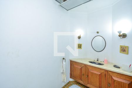 Casa à venda com 600m², 4 quartos e 1 vagaLavabo