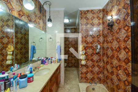 Casa à venda com 600m², 4 quartos e 1 vagaBanheiro da Suíte