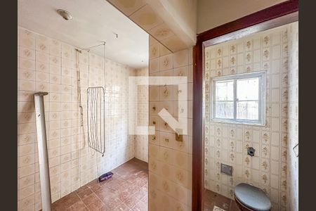 Casa à venda com 300m², 5 quartos e 1 vagaÁrea de Serviço