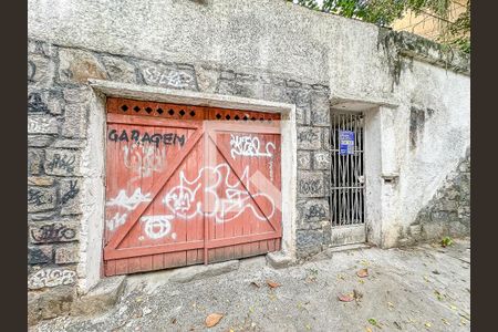 Casa à venda com 300m², 5 quartos e 1 vagaFachada