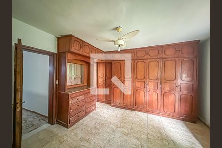 Casa à venda com 300m², 5 quartos e 1 vagaQuarto 4