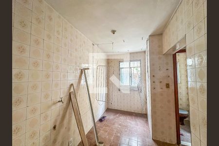 Casa à venda com 300m², 5 quartos e 1 vagaÁrea de Serviço