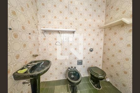 Casa à venda com 300m², 5 quartos e 1 vagaBanheiro 3