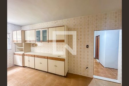 Casa à venda com 300m², 5 quartos e 1 vagaCozinha