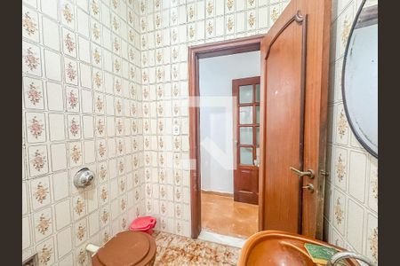 Casa à venda com 300m², 5 quartos e 1 vagaBanheiro