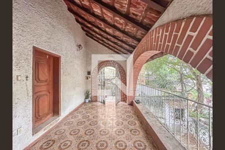 Casa à venda com 300m², 5 quartos e 1 vagaÁrea comum