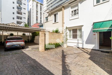 Casa à venda com 235m², 3 quartos e 2 vagas Casa à venda com 235m², 3 quartos e 2 vagasÁrea Externa