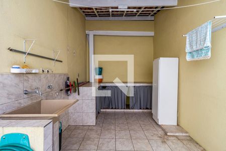 Casa à venda com 235m², 3 quartos e 2 vagas Casa à venda com 235m², 3 quartos e 2 vagasÁrea de Serviço