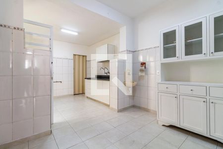 Casa à venda com 235m², 3 quartos e 2 vagas Casa à venda com 235m², 3 quartos e 2 vagasCozinha