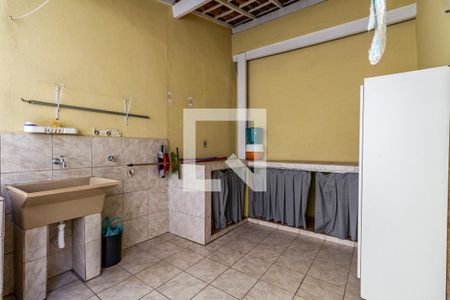 Casa à venda com 235m², 3 quartos e 2 vagas Casa à venda com 235m², 3 quartos e 2 vagasÁrea de Serviço