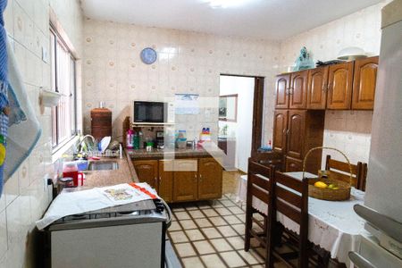 Casa para alugar com 262m², 3 quartos e 3 vagas Casa para alugar com 262m², 3 quartos e 3 vagasCozinha