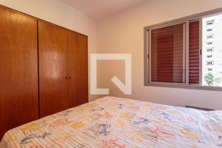 Apartamento à venda com 102m², 3 quartos e 2 vagasQuarto 3