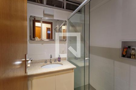 Apartamento à venda com 102m², 3 quartos e 2 vagasBanheiro