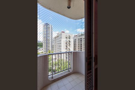 Apartamento à venda com 102m², 3 quartos e 2 vagasQuarto 1