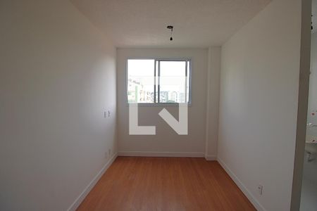 Sala de apartamento à venda com 1 quarto, 31m² em Todos Os Santos, Rio de Janeiro