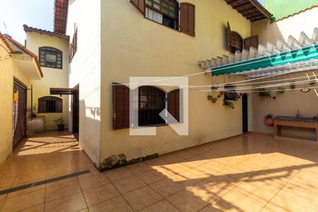 Casa à venda com 264m², 3 quartos e 6 vagasChurrasqueira