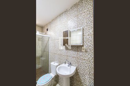 Casa para alugar com 65m², 2 quartos e sem vagaBanheiro