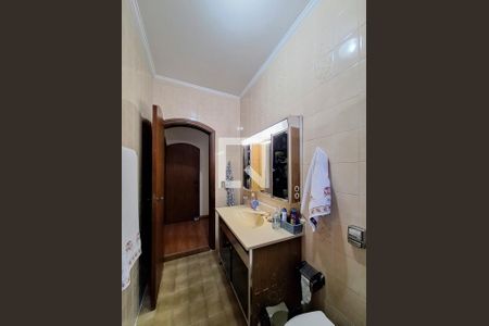 Casa à venda com 370m², 3 quartos e 6 vagasBanheiro Quarto 3